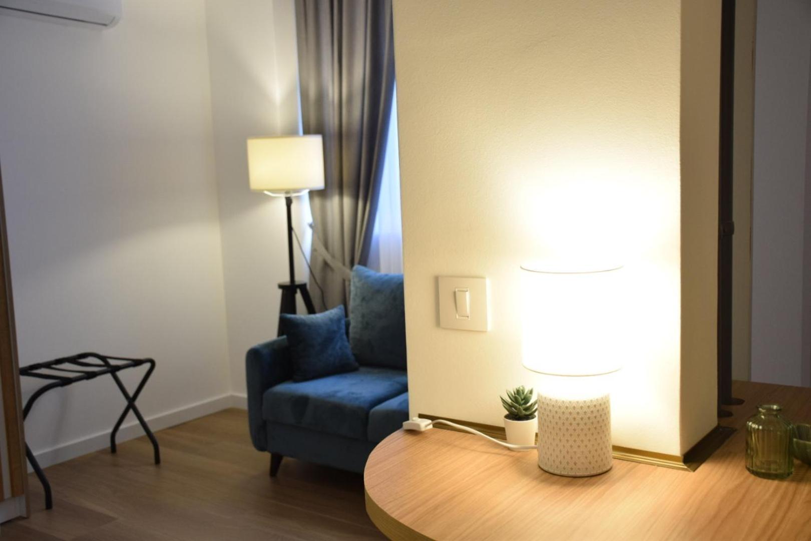 Red Riding Hood Appartement Belgrado Buitenkant foto