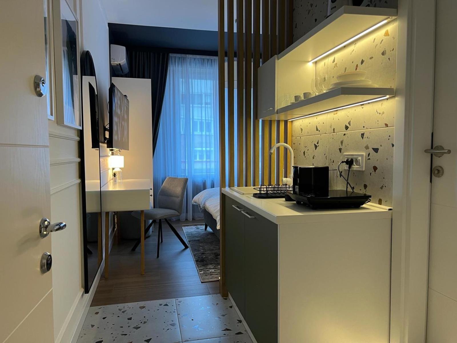 Red Riding Hood Appartement Belgrado Buitenkant foto