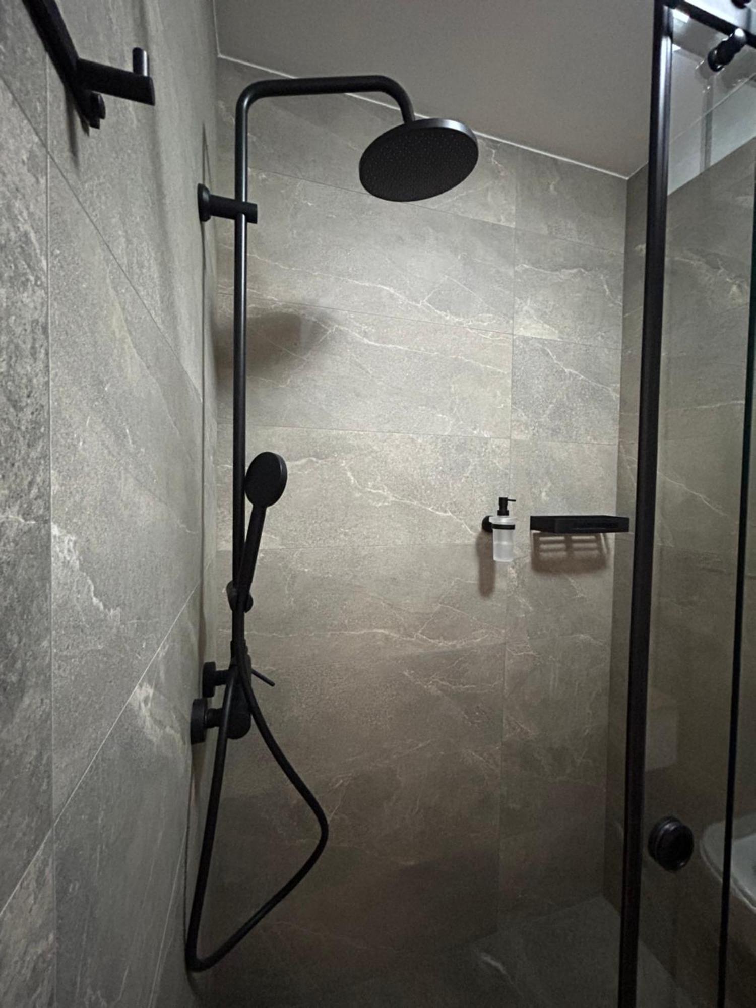 Red Riding Hood Appartement Belgrado Buitenkant foto